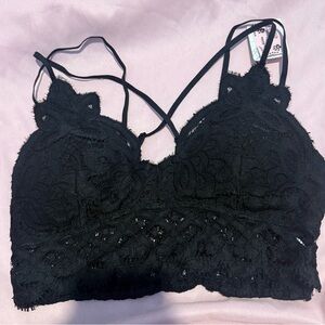 Elegant White Lace Bralette - Boutique